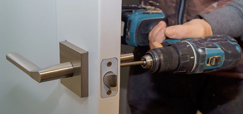 Broken Door Handle Lock Repair in Visalia, California